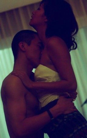 盘点惨遭<em>黑社会</em>下黑手蹂躏的十大女星(组图)(3