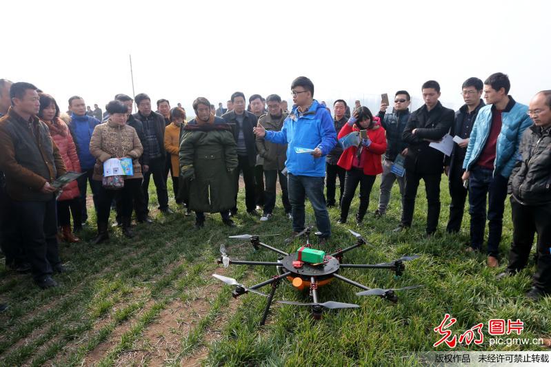 安徽淮北﹕植保无人机助力现代农业(3)