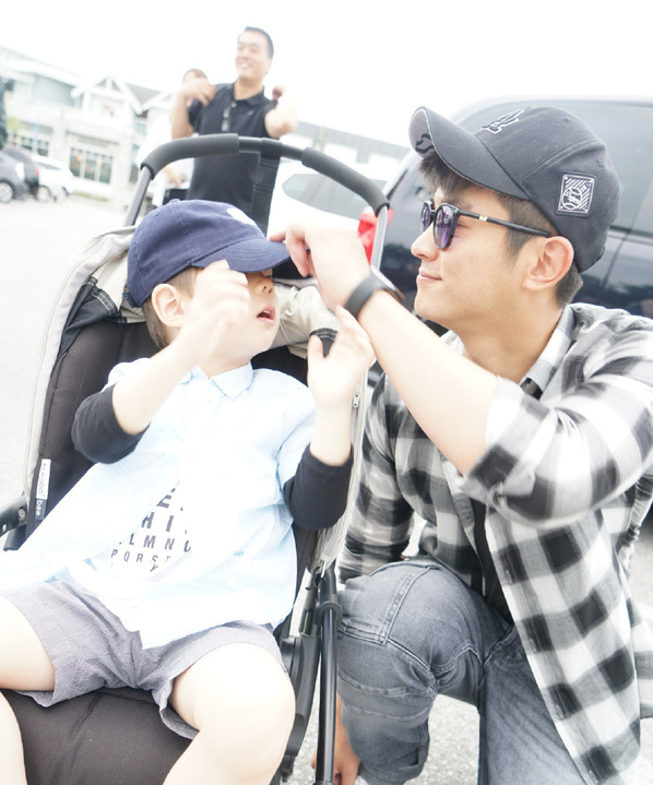 大大王的儿子 eca86bd9dc4718ba32b455.jpg