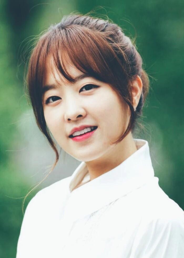 439x450 - 1kb - jpg 今天分享下  单眼皮仙女眼睛变大的小tips!