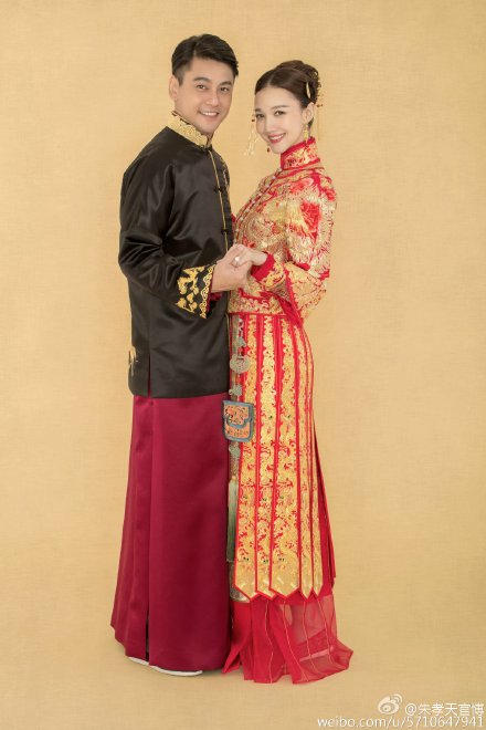 朱孝天夫妇中国风婚纱照曝光