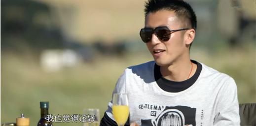 陈坤不满谢霆锋节目中带墨镜，谢反击称陈是大便(2)_uc图集 _光明网