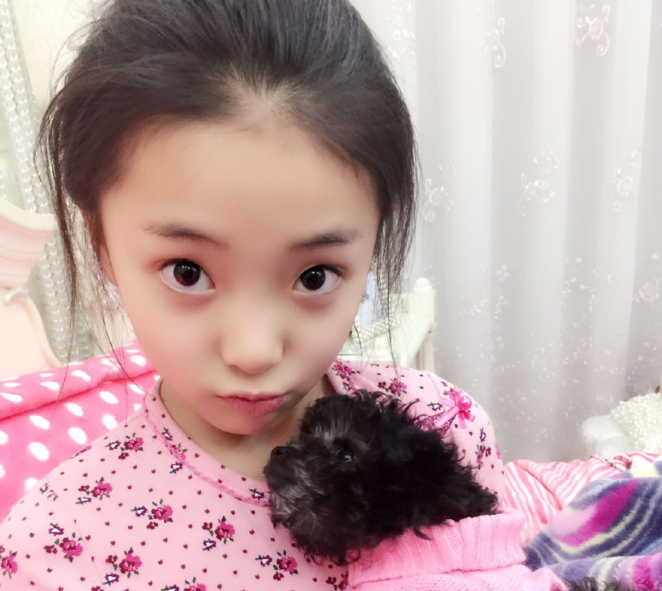 小白娘子陶奕希私照曝光 小小年纪貌美气质佳