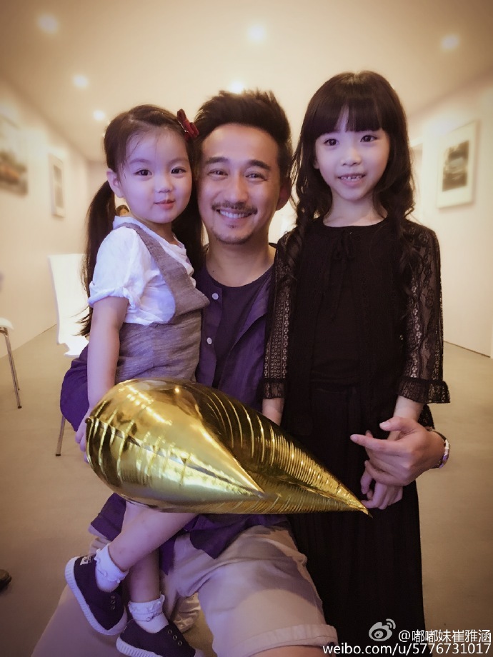 3歲小萌娃阿拉蕾走紅 生活照曝光可愛懂事