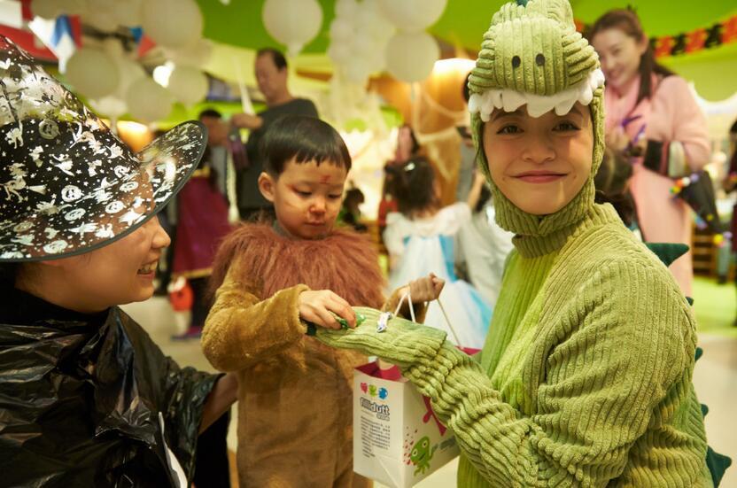 组图:姚晨说自己是吃撑的龙母?明明是超萌的小