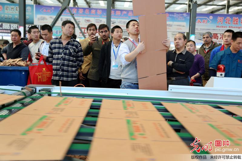 河北东光:以会展促进企业外贸出口 河北东光:以会展促进企业外贸出口