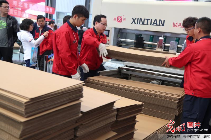 河北东光:以会展促进企业外贸出口 河北东光:以会展促进企业外贸出口