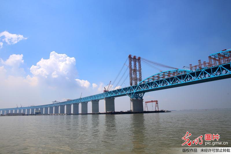 沪通长江大桥建设稳步推进(2)_焦点 _光明网