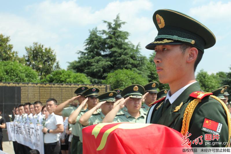 谢勇烈士骨灰安放在衡阳烈士陵园(2)_焦点_光