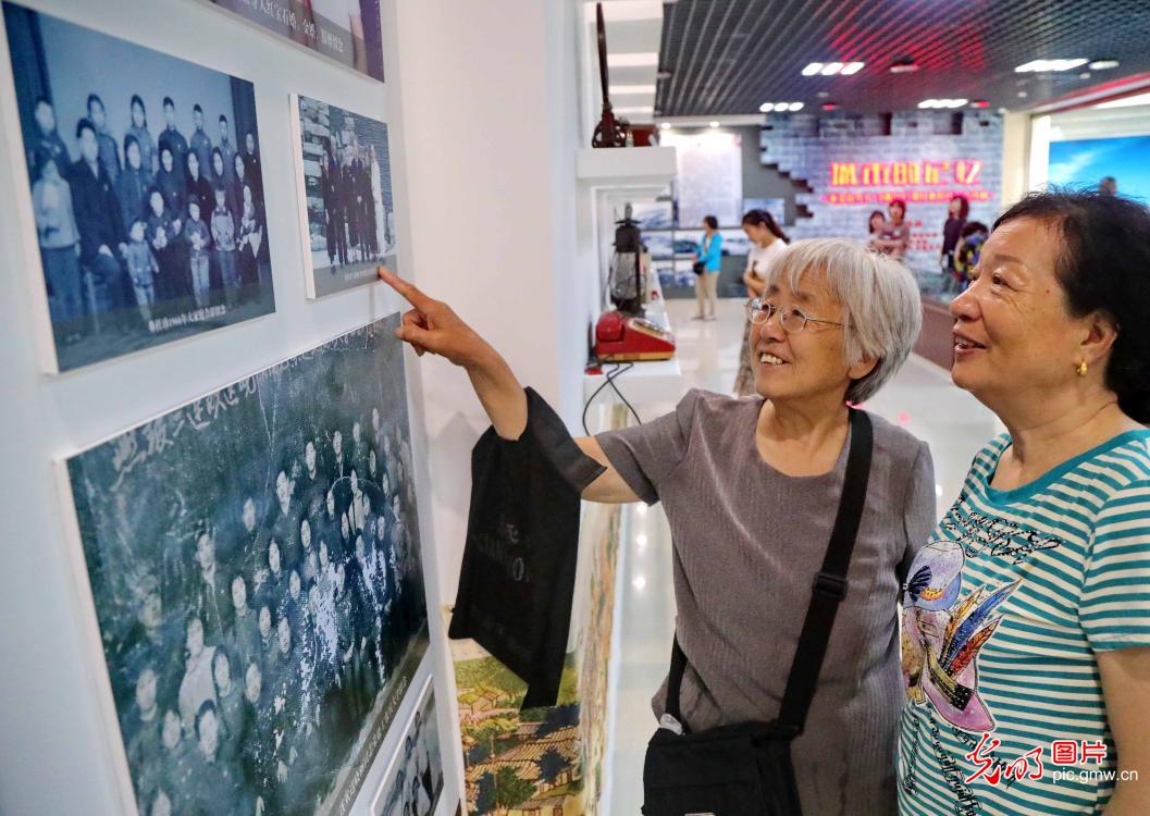 “城市的记忆”主题展再现城市发展历程 “城市的记忆”主题展再现城市发展历程