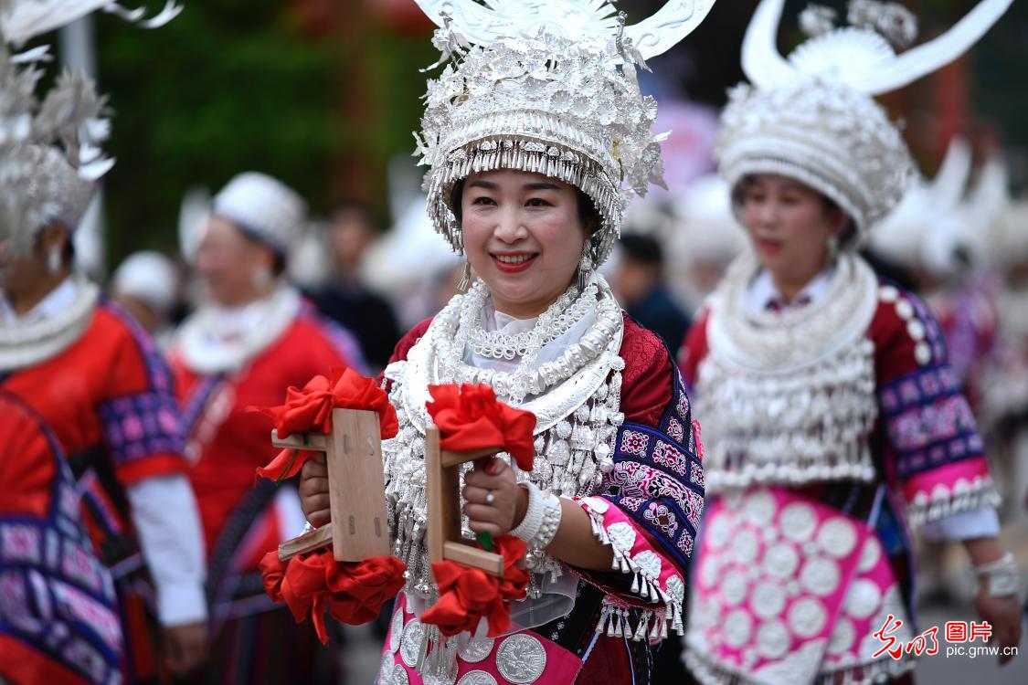 贵州台江:欢度苗族姊妹节