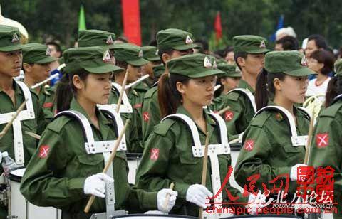 <em>世界各国女兵</em>方阵,就看中国的最帅!