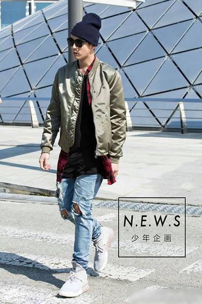 柯震东亮相首尔时装周 气场不输全球第二美clara