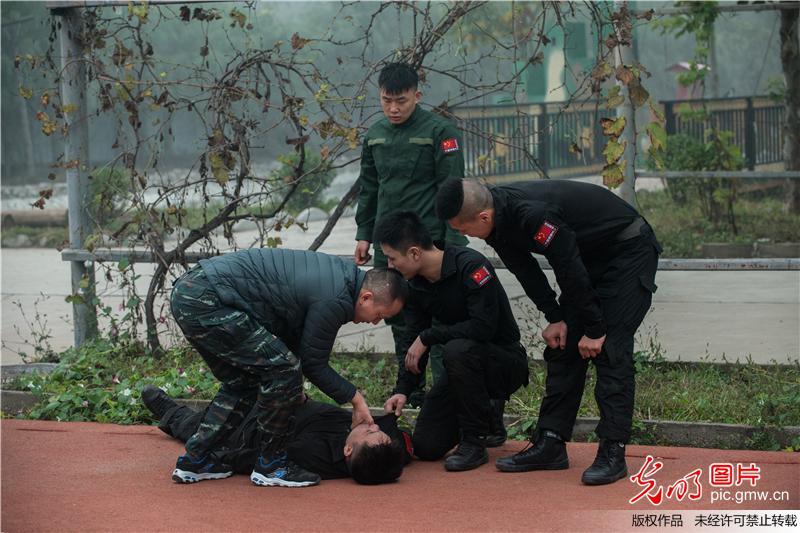 保镖是怎样炼成的