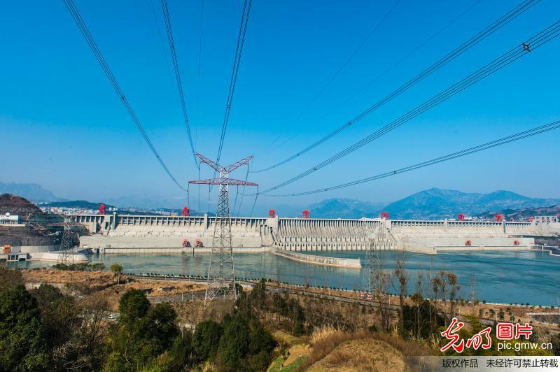 三峡电站2017年发电超过976亿千瓦时