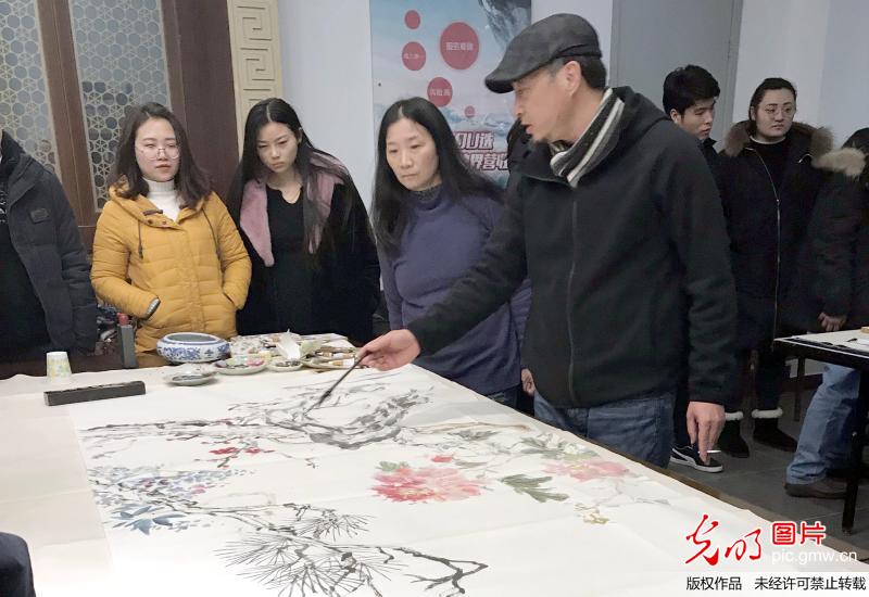 上海师范大学美术学院师生作品展在苏州彬龙美术馆开展