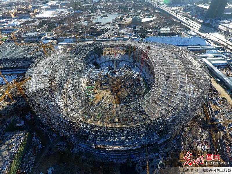 郑州版“鸟巢”主体完工 建成后可容纳6万观众