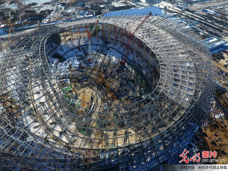 郑州版“鸟巢”主体完工 建成后可容纳6万观众