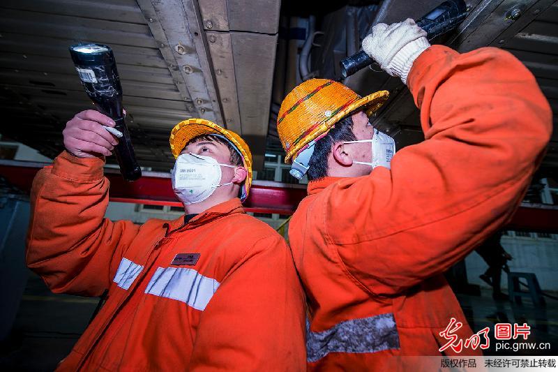 “陆地航母”再起航