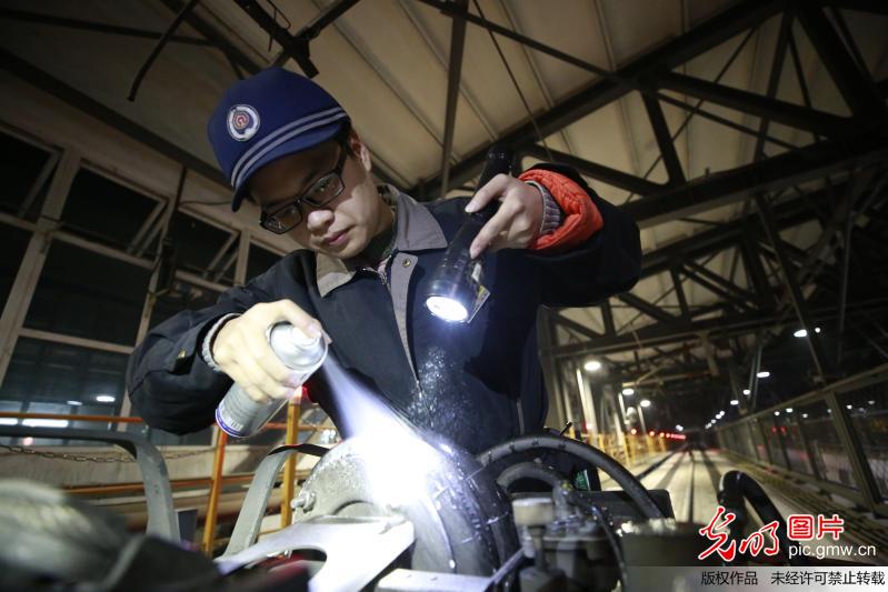 “陆地航母”再起航