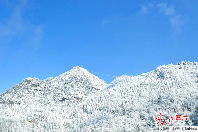 湖北恩施：“冰雪童话世界”