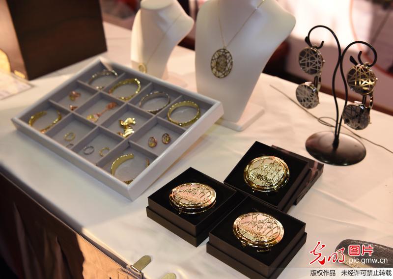 鸟巢十周年系列纪念产品在京亮相 鸟巢十周年系列纪念产品在京亮相