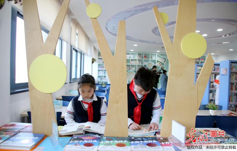 苏州：图书馆搬进小学校园 营造阅读氛围