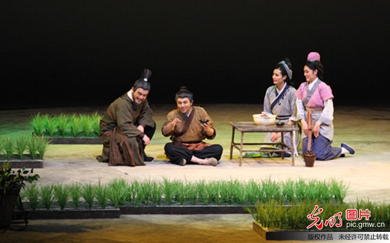 话剧《苏东坡》在国家大剧院成功演出 话剧《苏东坡》在国家大剧院成功演出