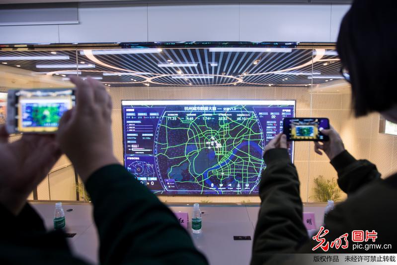 杭州城市大脑上线AI机器巡逻