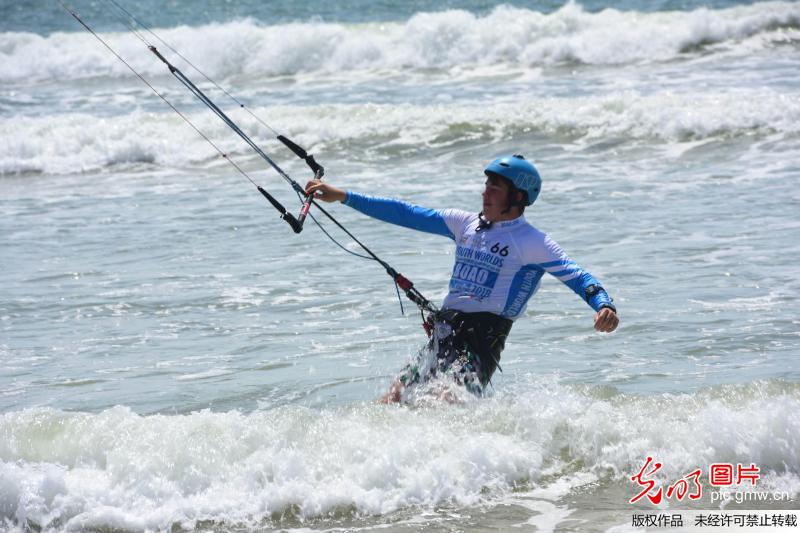 2018中国博鳌国际风筝冲浪赛开赛