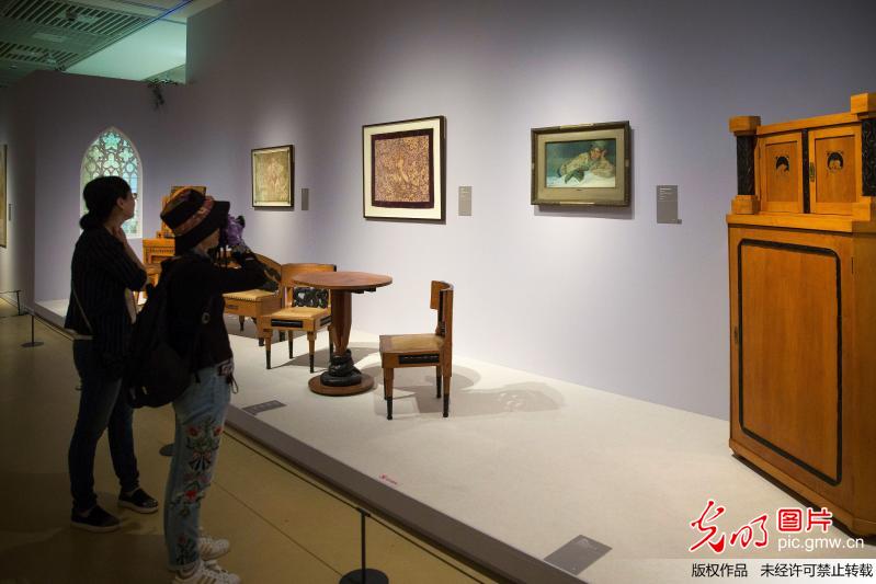 南京博物院“穆夏——欧洲新艺术运动瑰宝”特展开展