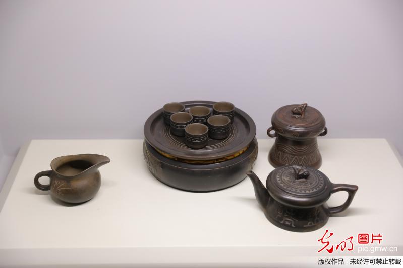 第一届钦州坭兴陶文化艺术节新闻发布会在京举行