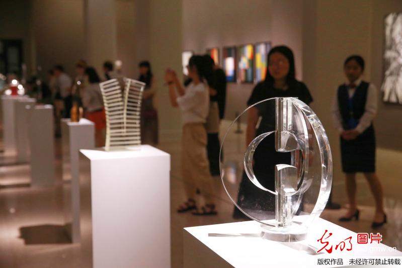 匈牙利当代艺术展亮相中国美术馆