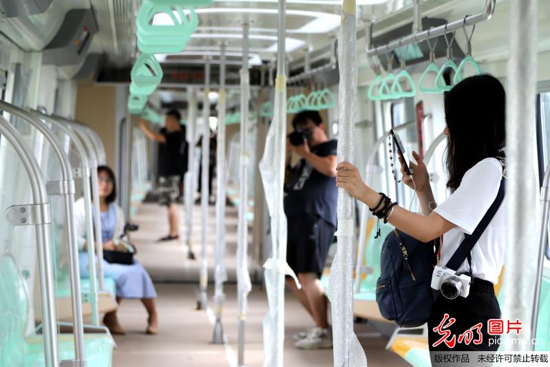 青岛西海岸新区首条地铁线开始调试