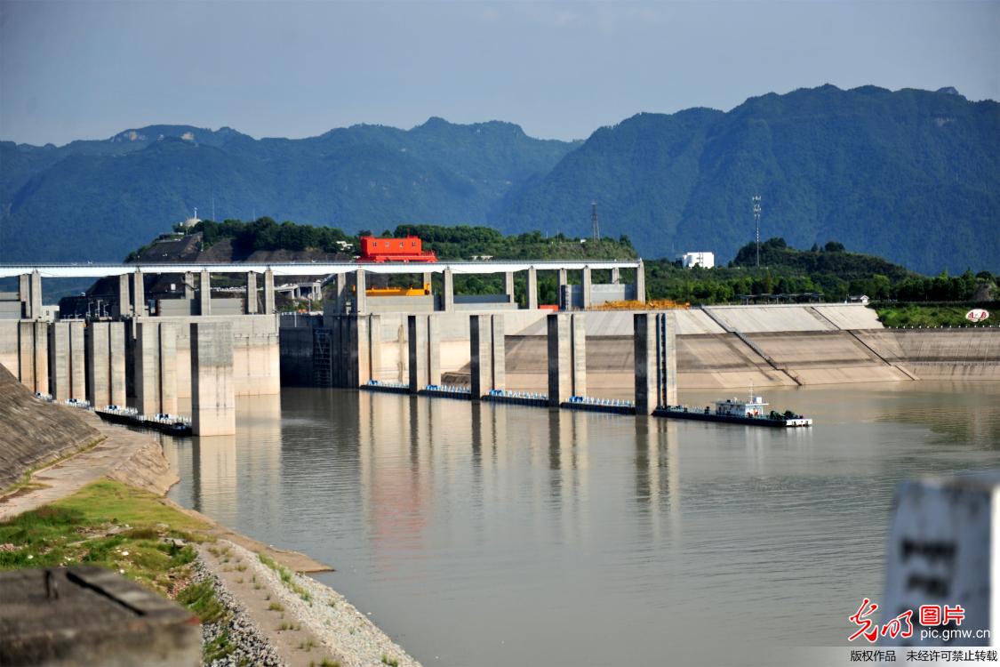 三峡工程防洪发电连续15年安全稳定高效运行
