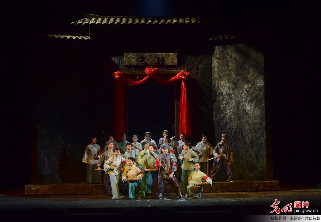 大型民族歌剧《陈家大屋》在湖南郴州首演