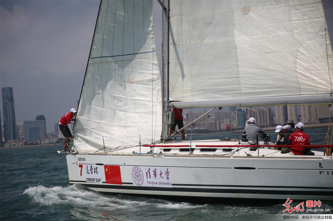 “远东杯”国际帆船拉力赛在青岛起航
