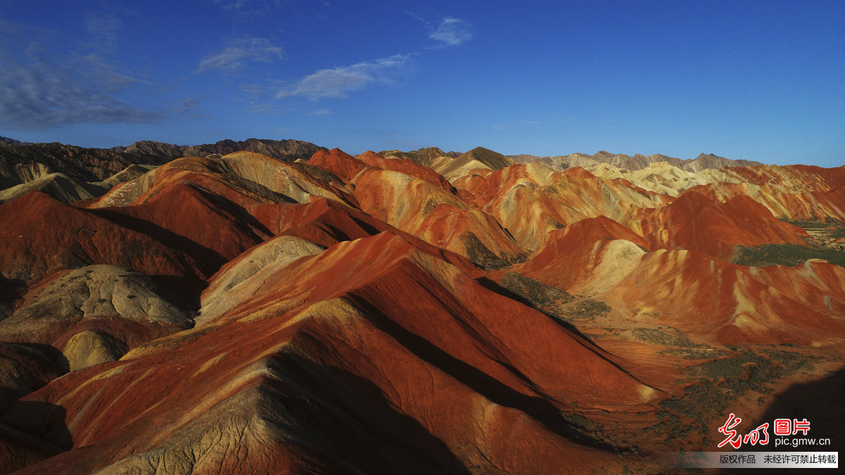 张掖丹霞地貌 亿万年绘就的彩色画卷