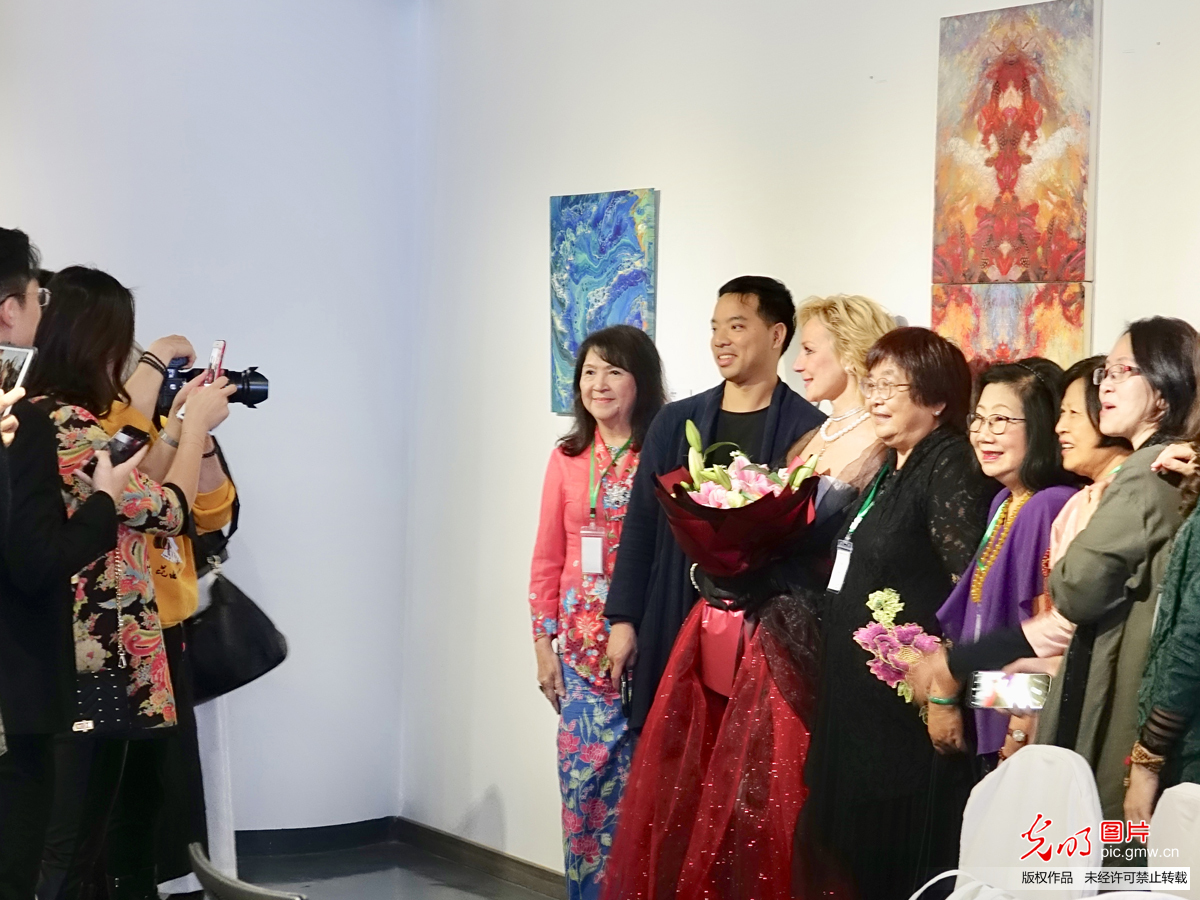 《她的彩色空间——世界女艺术家》联展上海开幕
