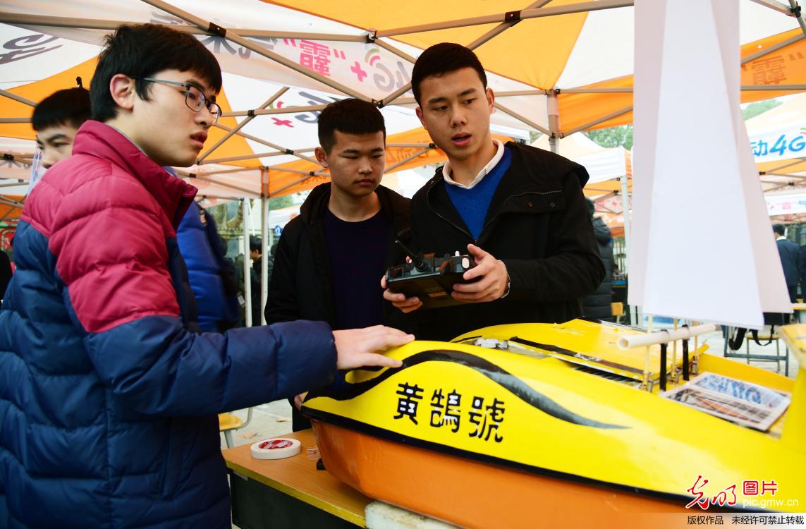 全国大学生船舶能源与动力创新大赛在江苏科技大学举行