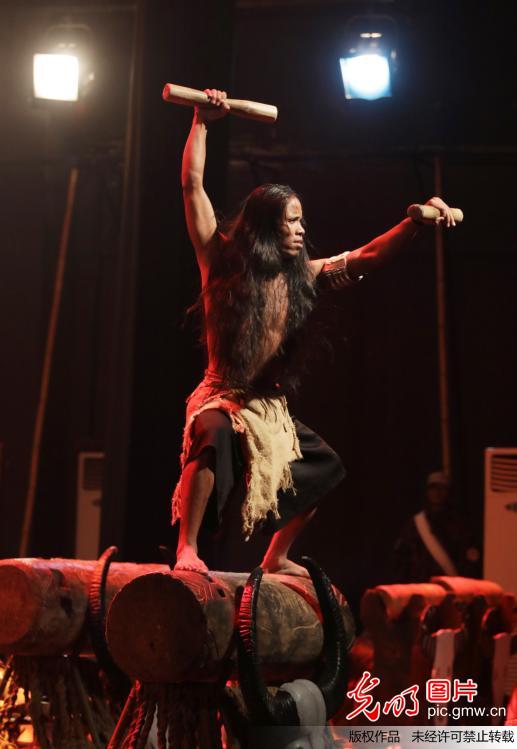 舞剧《狂欢佤部落》在重庆市公益演出