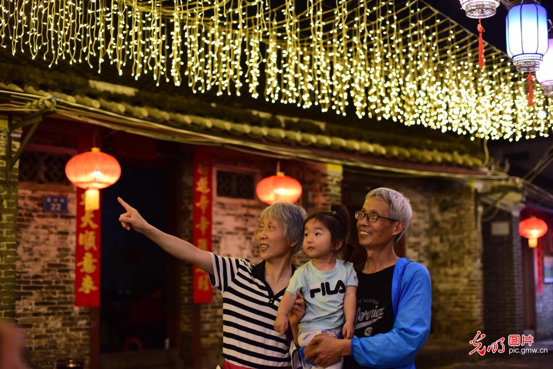 欢乐闹元宵  幸福遍神州