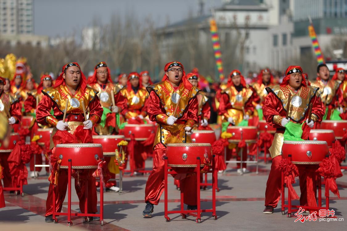欢乐闹元宵  幸福遍神州
