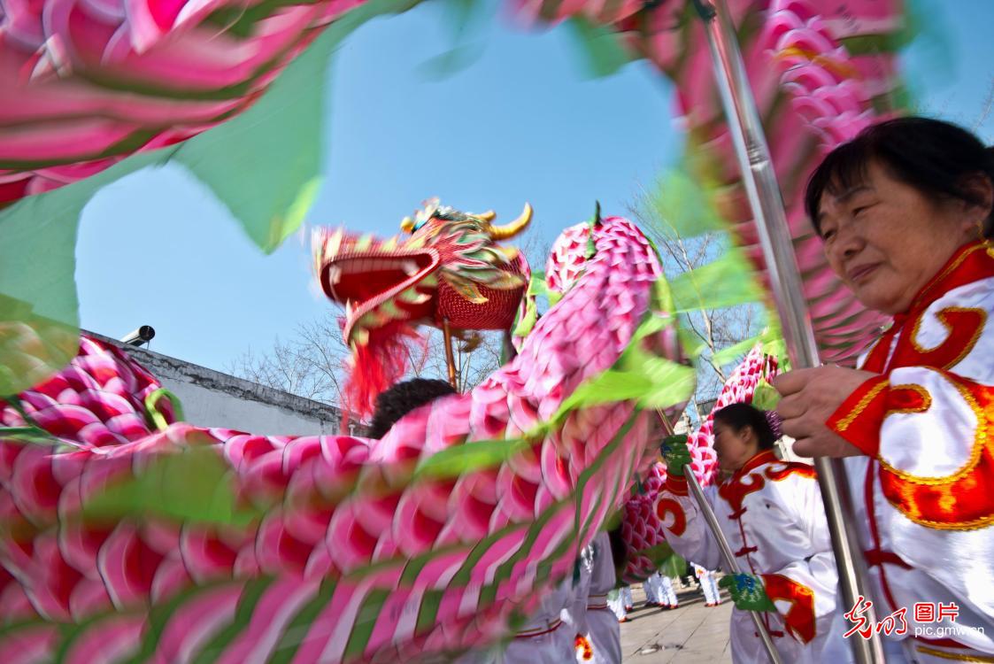 欢乐闹元宵  幸福遍神州