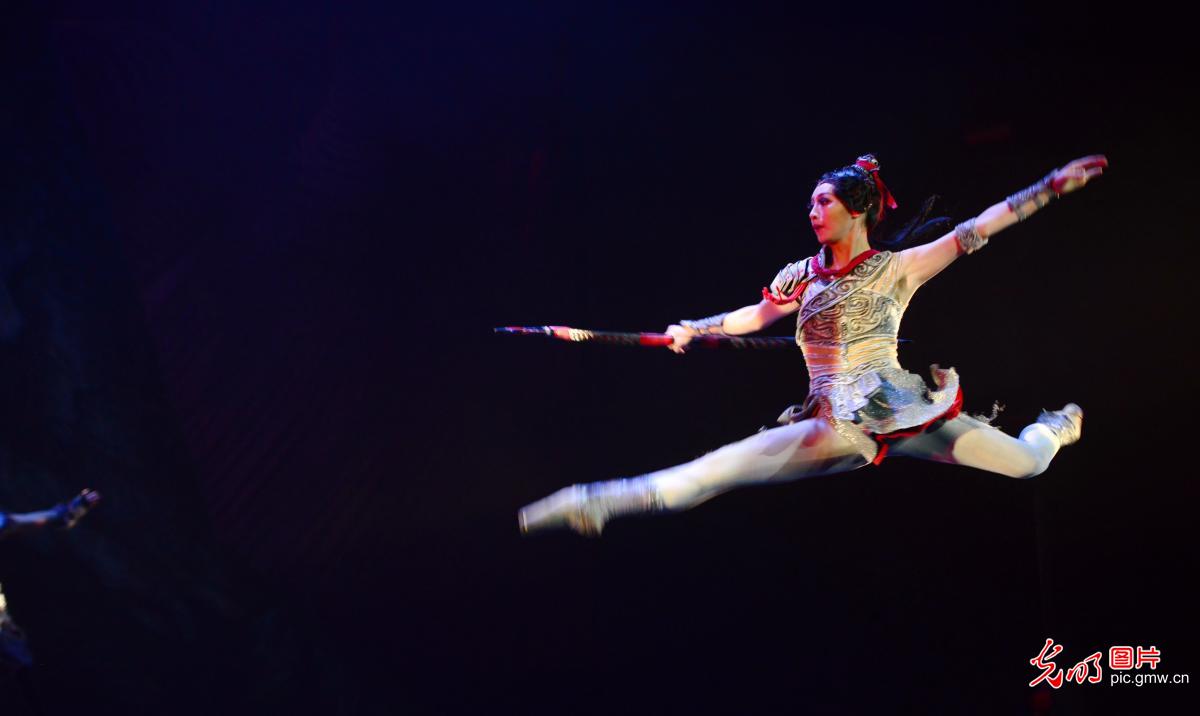 原创芭蕾舞剧《花木兰》在南京巡演
