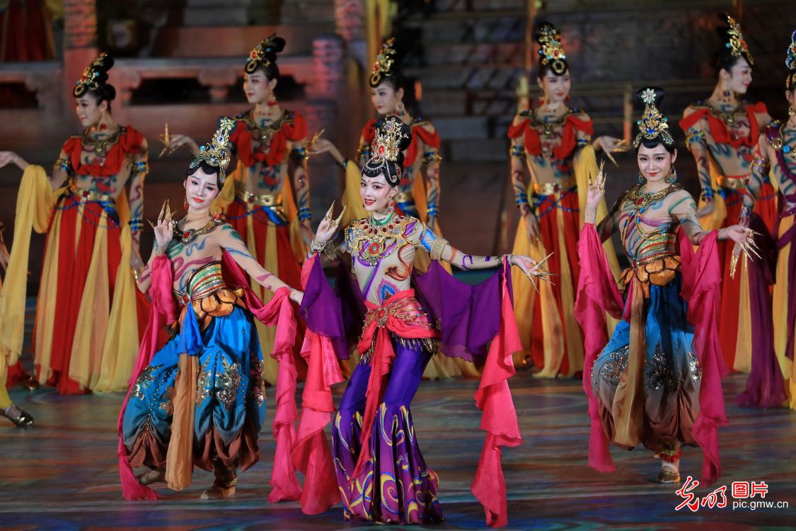 亚洲影视周启动仪式在北京太庙举行