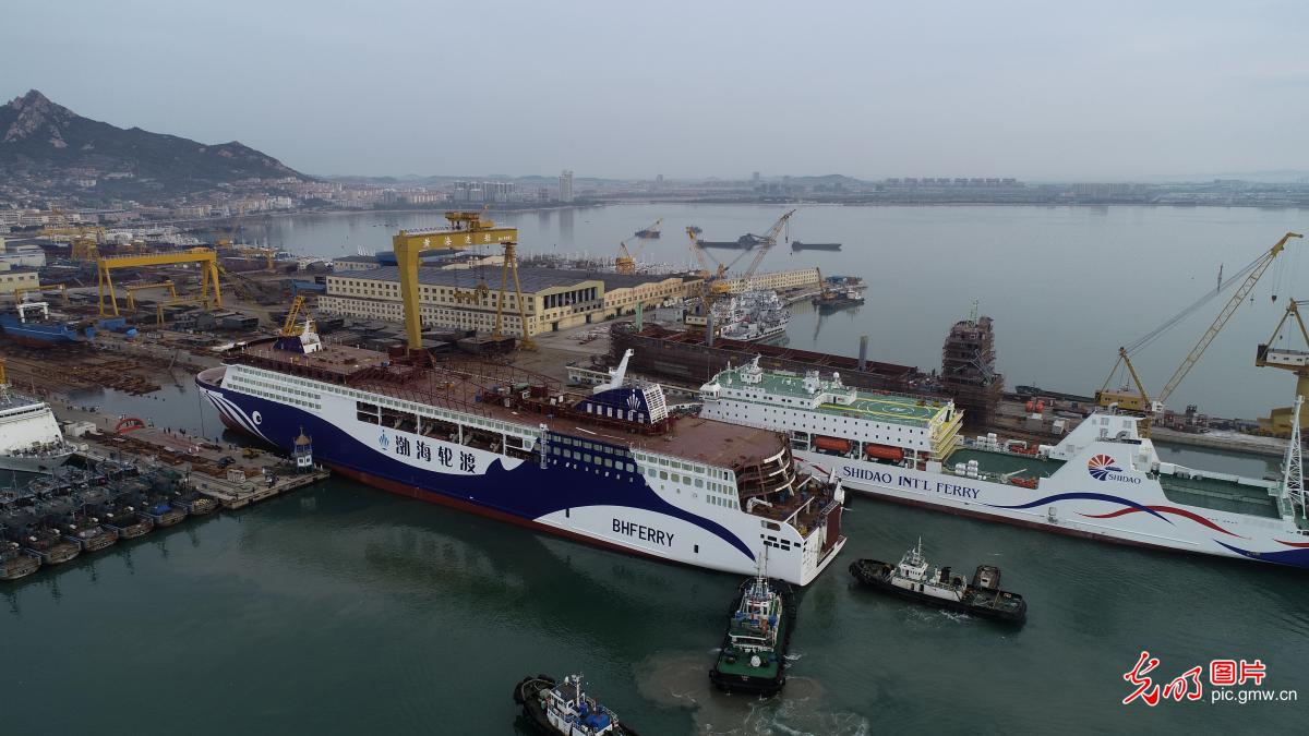 亚洲最大邮轮客滚船“中华复兴”号下水