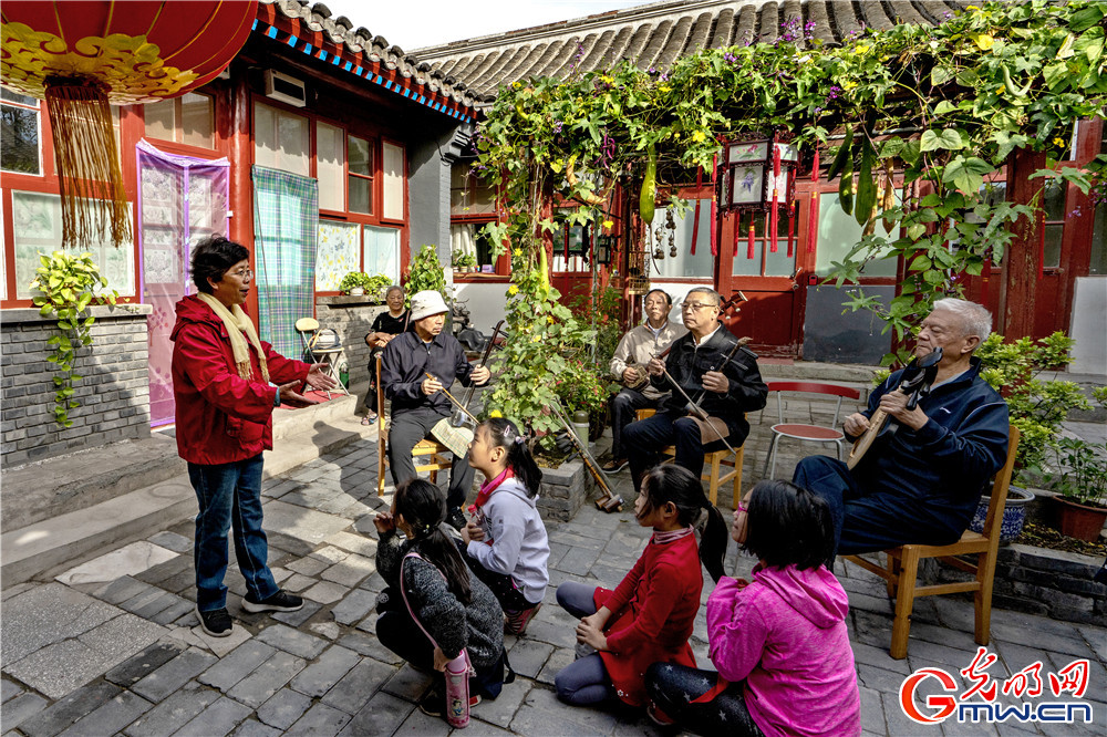 “我眼中的新北京”主题摄影征集活动二等奖作品：《和谐幸福的百姓生活》