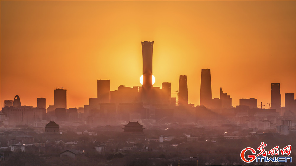 “我眼中的新北京”主题摄影征集活动优秀奖作品：《“隐”城》