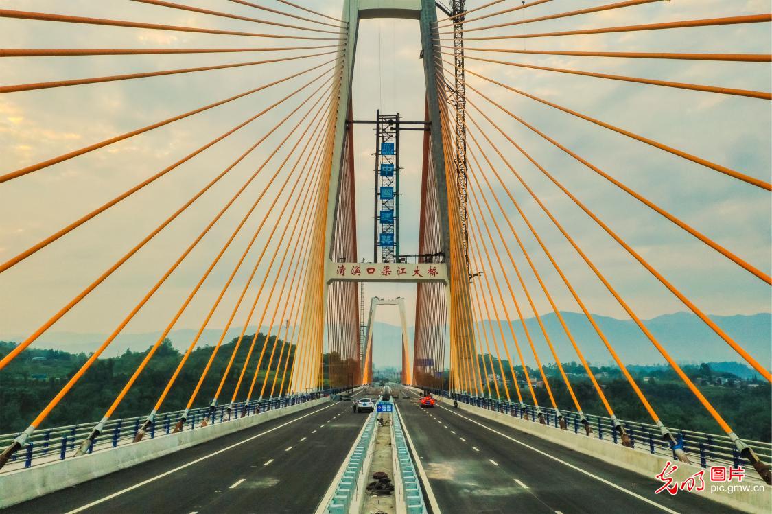 清溪川高架桥图片